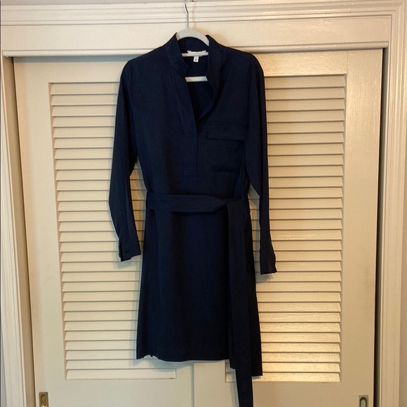 Banana Republic Dresses & Skirts - Banana Republic Blue Long Sleeve Dress